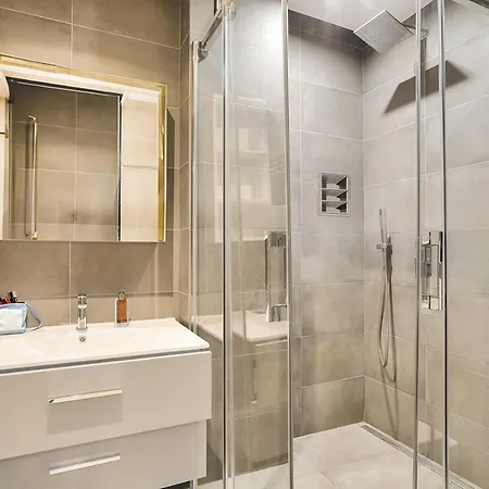 Appartamento Urban Flat 73 - Luxury Parisian Flat Near Les Halles Rivoli *